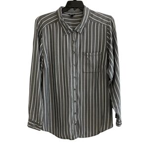 Torrid Womens Size 3 Button Shirt Gray White Long Sleeve Striped Tencel
